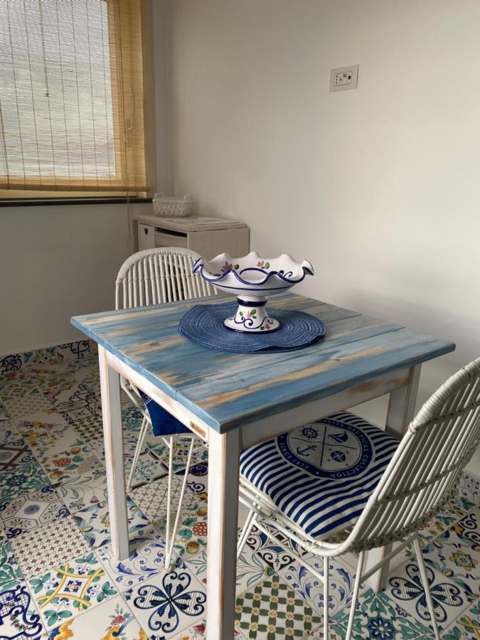 La Baia Di Napoli Apartment Капри Екстериор снимка